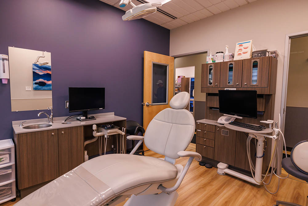 Content_0000s_0011_Aurora Family Dentistry_Office-39