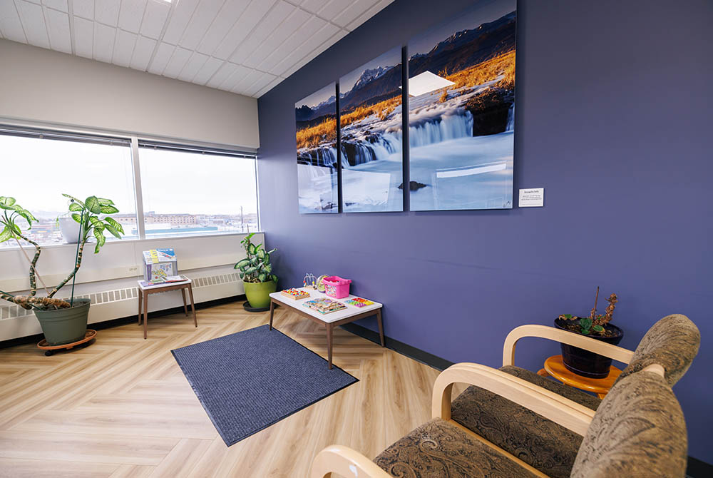 Content_0000s_0015_Aurora Family Dentistry_Office-30